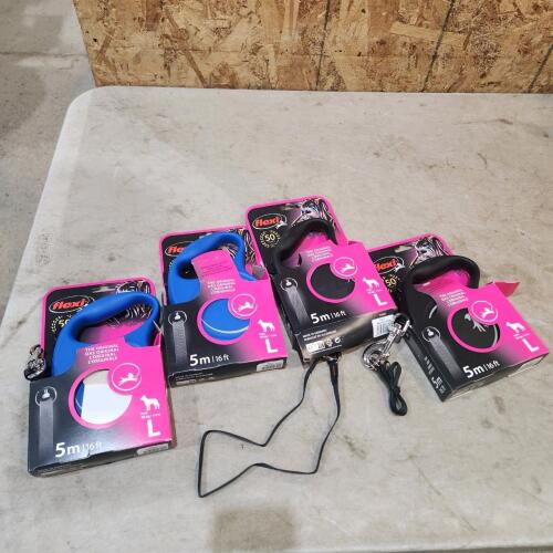 4 16' New retractable dog leashes