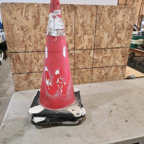 3 26" Pylons