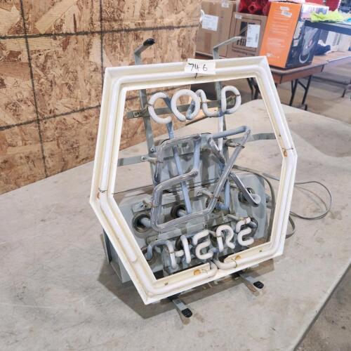Neon sign doesn't fully light up
