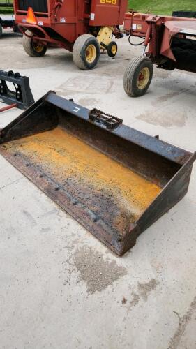 6' Skid steer bucket