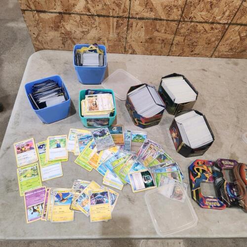 100's of Pok&eacute;mon cards