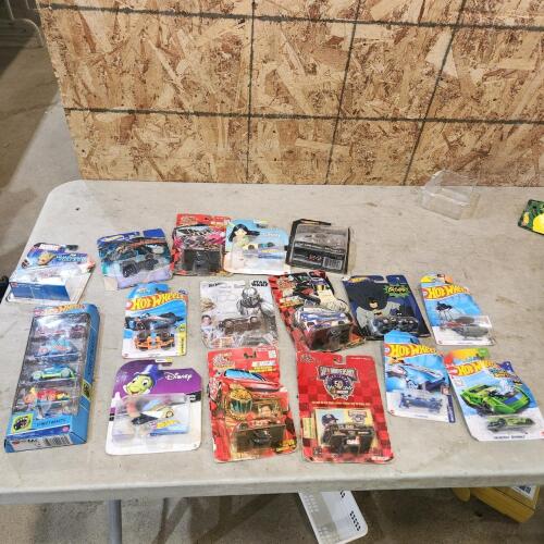 20 Hotwheels & other cars