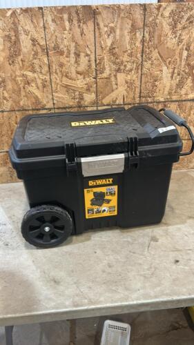 Dewalt 15gal chest