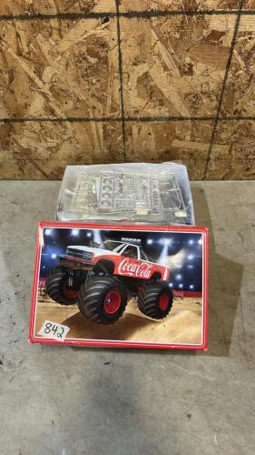 1:25 Scale plastic Coca Cola model kit