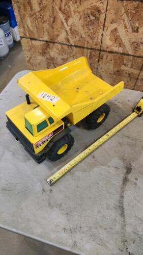 Metal Tonka dump truck