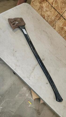 Fibreglass handle splitting maul