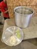 Alum broth pot w strainer
