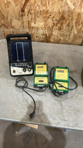 5 Mile solar fencer, 2 120v fencers