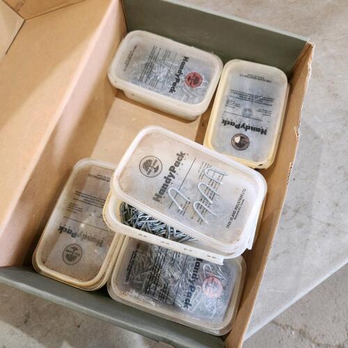 7/8" Poultry staples
