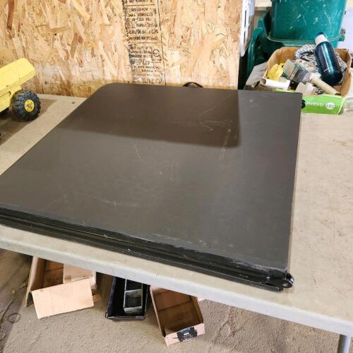 28"x60" Plastic folding table