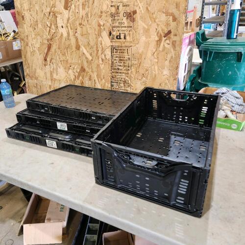 4 Collapsible crates