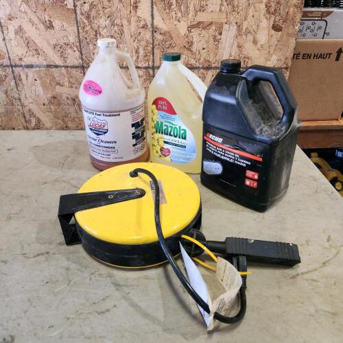 3L Canola oil, 2L injector cleaner, 3L chain oil, retractable cord