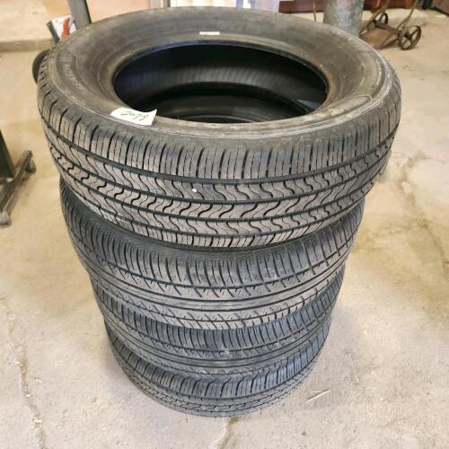 4 215/60R16 All season tires, 60% thread, 2 different types of tires