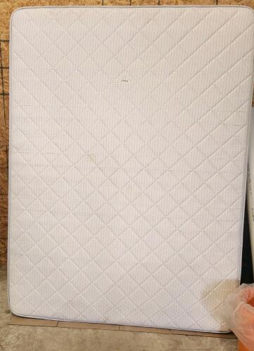 Smoke free queen Size box spring and mattress