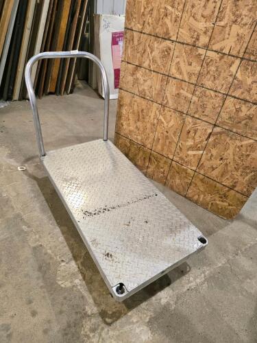 Alum cart 2'x4'