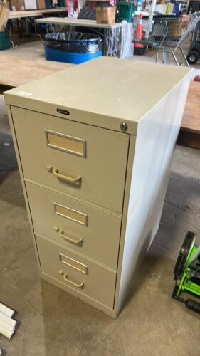 Legal size filing cabinet 27&rdquo;D 40&rdquo;H 18&rdquo;W