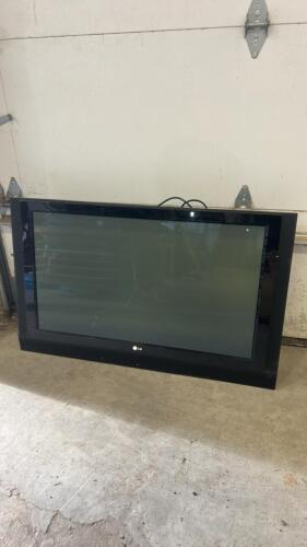 42&rdquo; Plasma screen tv w remote