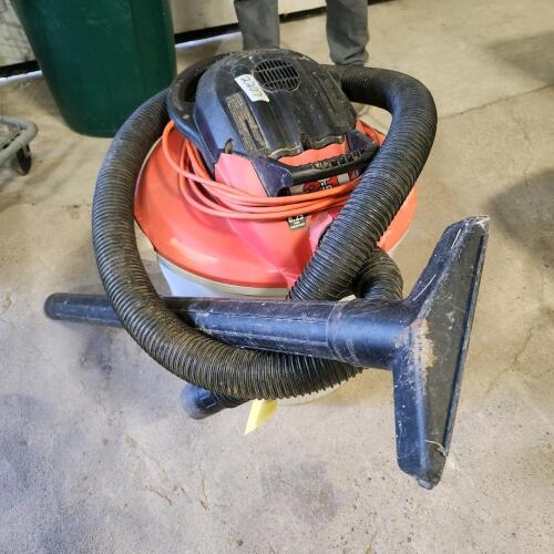 Ridgid 16 gal shop vac, missing wheels