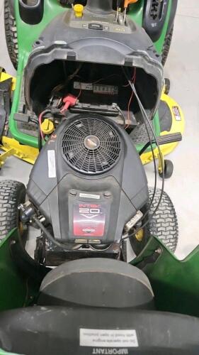 JD L120 Hydrostatic dr 989hrs