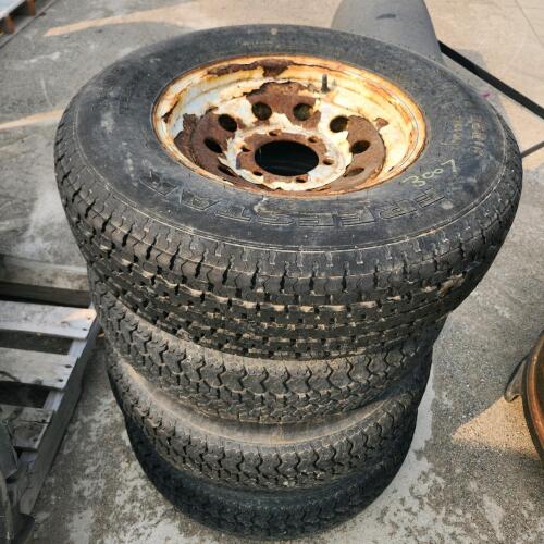 4 225/75R15 trailer wheels,3 tires shot