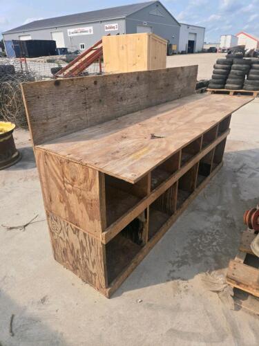 67"L Chicken nests