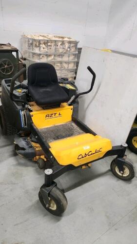 42" Cub Cadet zero turn, 638hrs