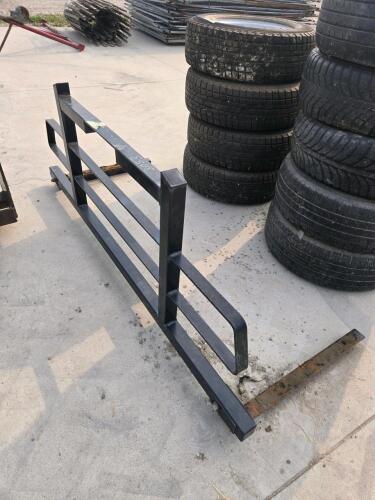 69"W Truck back rack