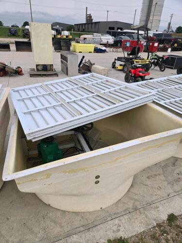 48" Fiberglass fan w winter cover & shutters