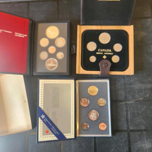 1981,82,89 Canadian coin sets