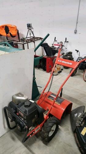 18" Working Simplicity tiller