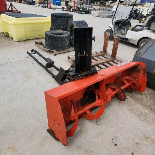 5' Kubota snowblower in excellent condition, w hyd shoot & lift