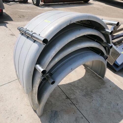 4 Transport truck fenders 2'x4'
