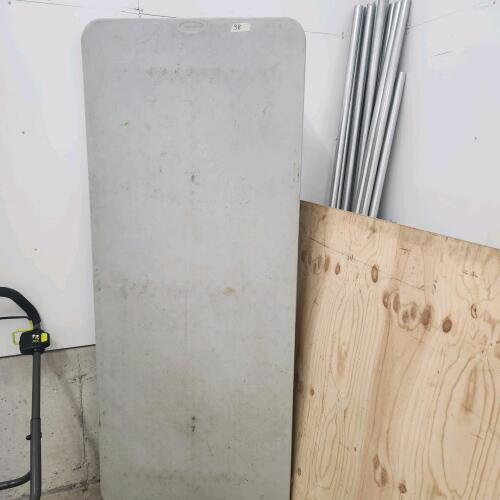 6'x 29" Plastic folding table
