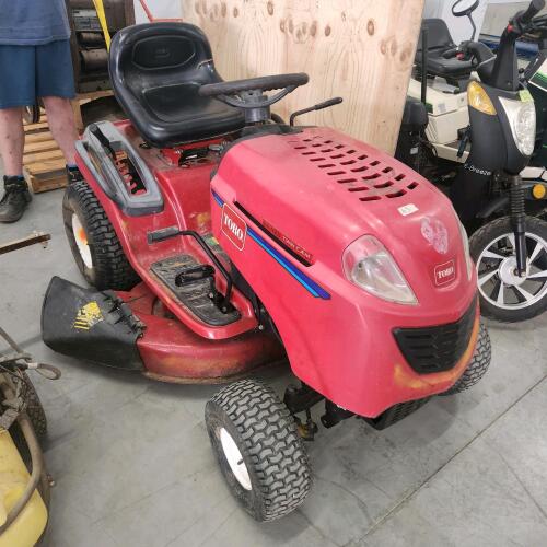 Toro 43" riding mower runs