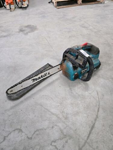 Makita 18v Duc356 chainsaw w battery & charger