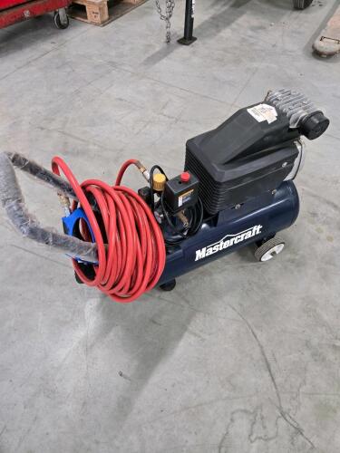 Mastercraft working 8 gal air compressor