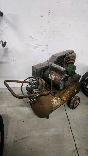 Small air compressor