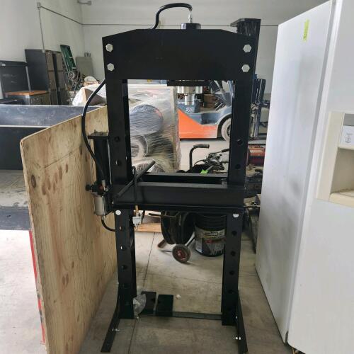 Air operated shop press