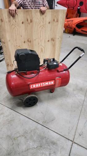 33 Gal air compressor no hose