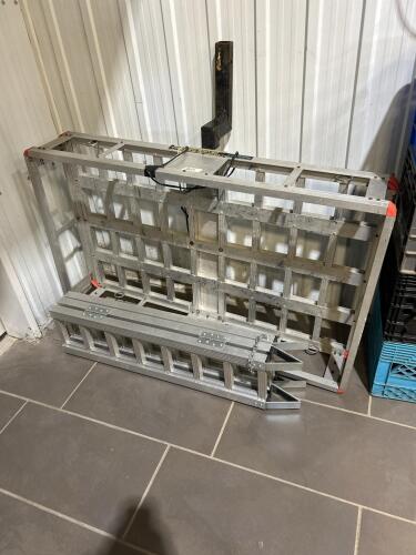 2&rdquo; reciever alum scooter carrier w ramp 48&rdquo;x28&rdquo;