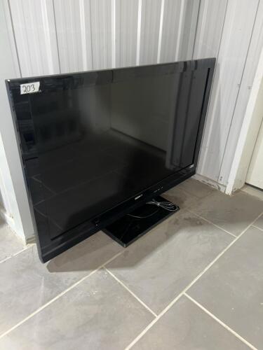 46&rdquo; Sony TV w remote