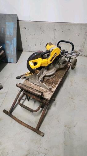 10" Dewalt sliding miter saw w stand