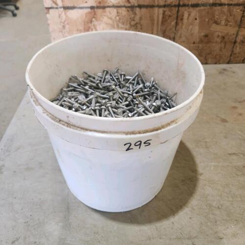 20lbs of 1 1/4" Self tapping screws