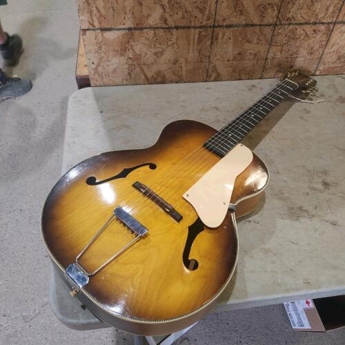 Harmony guitar