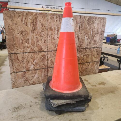 4 26" Pylons