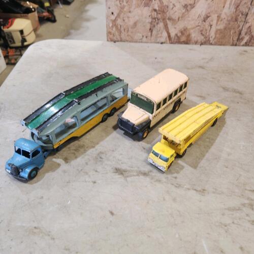 3 Vintage diecast toys