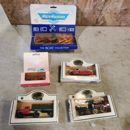 Various vintage dinky toys