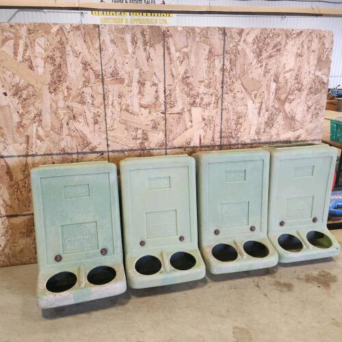 Poly feeders
