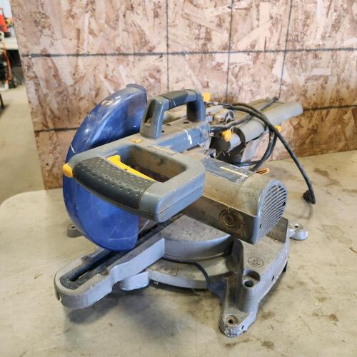 Maximum 10" sliding mitre saw