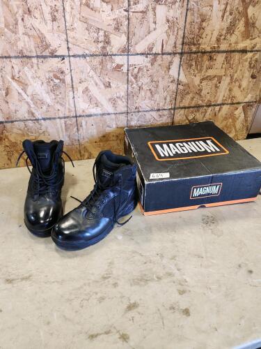 Mens Sz 10 wide boots